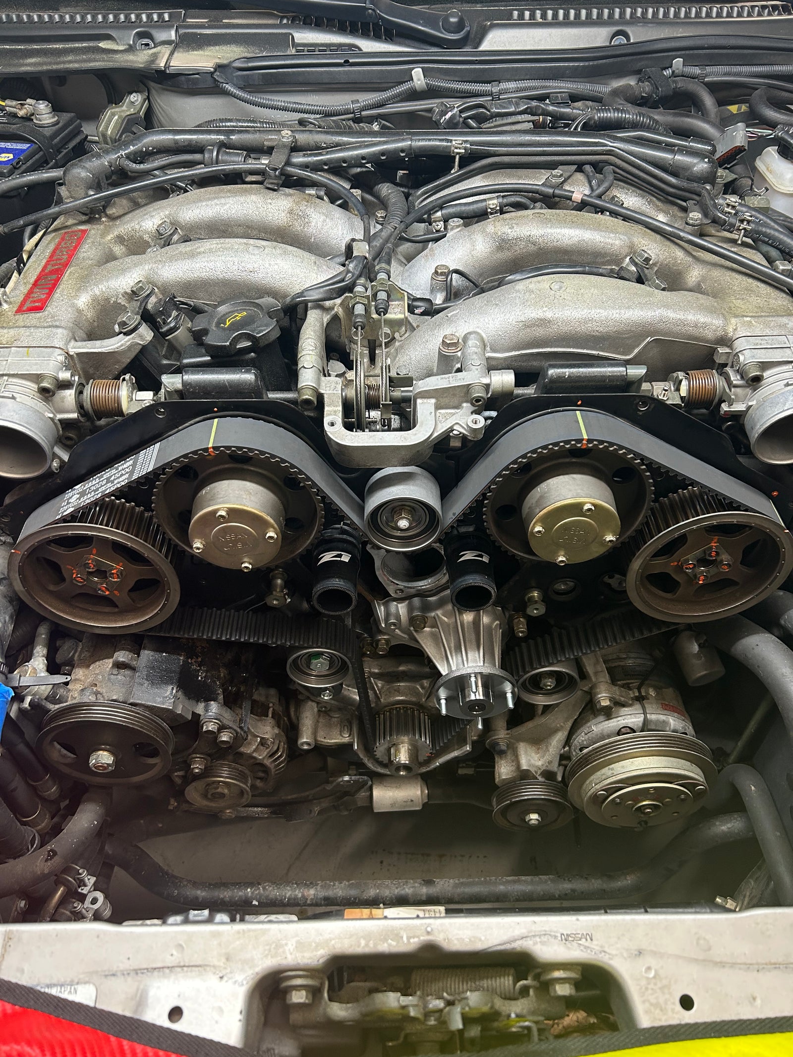Z32 VG30DETT engine during timing-belt service